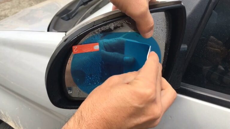 Protege tu moto con espejos retrovisores impermeables