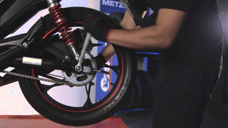 Ajuste Eficiente de la Tensi&oacute;n de la Cadena en Motocicletas