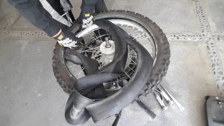 Consejos para el Mantenimiento Eficaz de Neum&aacute;ticos en Motos con C&aacute;mara