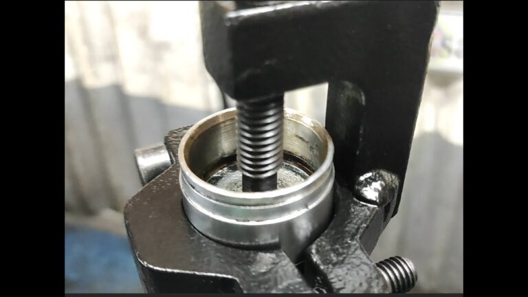 Herramientas Esenciales para la Suspensi&oacute;n de Motocicletas